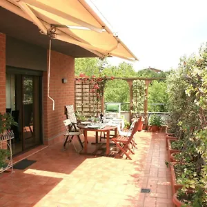 https://terrace22-delizioso-attico-ben-collegato-4-persone.it-romehotels.com